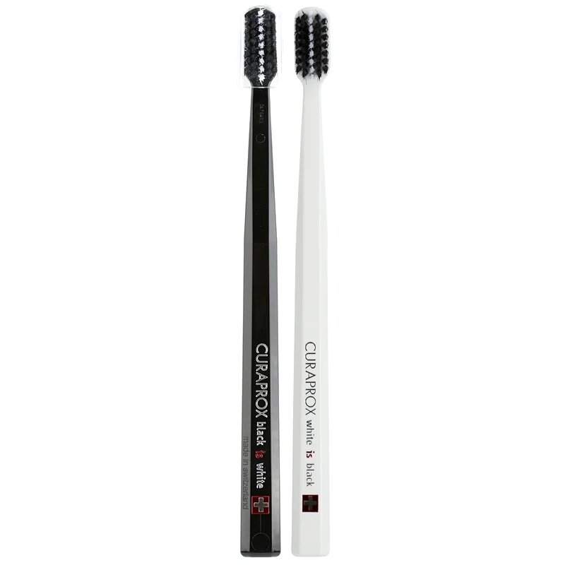 Curaprox 540 Black is White zobne ščetke ultra soft Black & White 2 kos