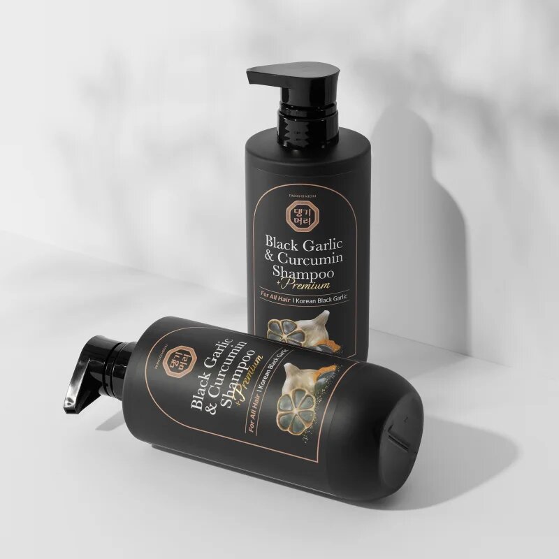 DAENG GI MEO RI Black Garlic & Curcumin Shampoo globinsko regeneracijski šampon za okrepitev in rast las 500 ml