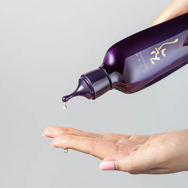 DAENG GI MEO RI Jin Gi Vitalizing Scalp Nutrition Pack krepilni in regeneracijski serum za lase proti izpadanju las 145 ml