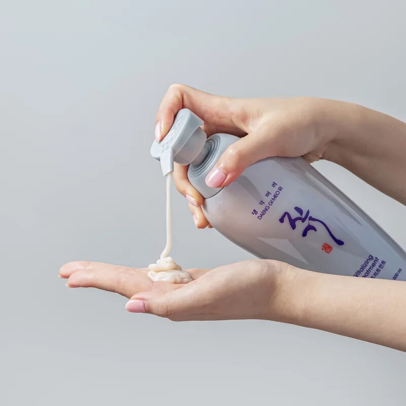 DAENG GI MEO RI Jin Gi Vitalizing Treatment revitalizacijski balzam za prehrano in sijaj 500 ml