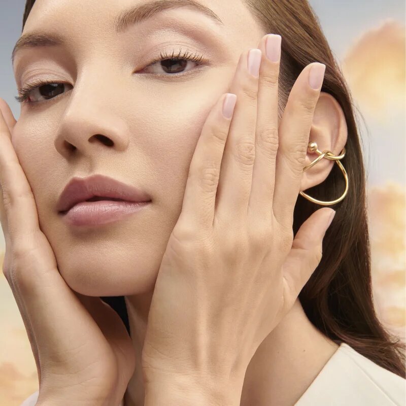 Darphin Éclat Sublime Dual Replenishment Treatment esenca za obraz za posvetlitev in zgladitev kože 150 ml
