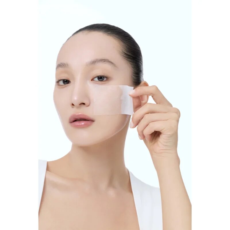 Dear Klairs Freshly Juiced Vitamin Skin Prep Pad tonizirajoče blazinice za osvetljevanje kože in hidratacijo 80 kos