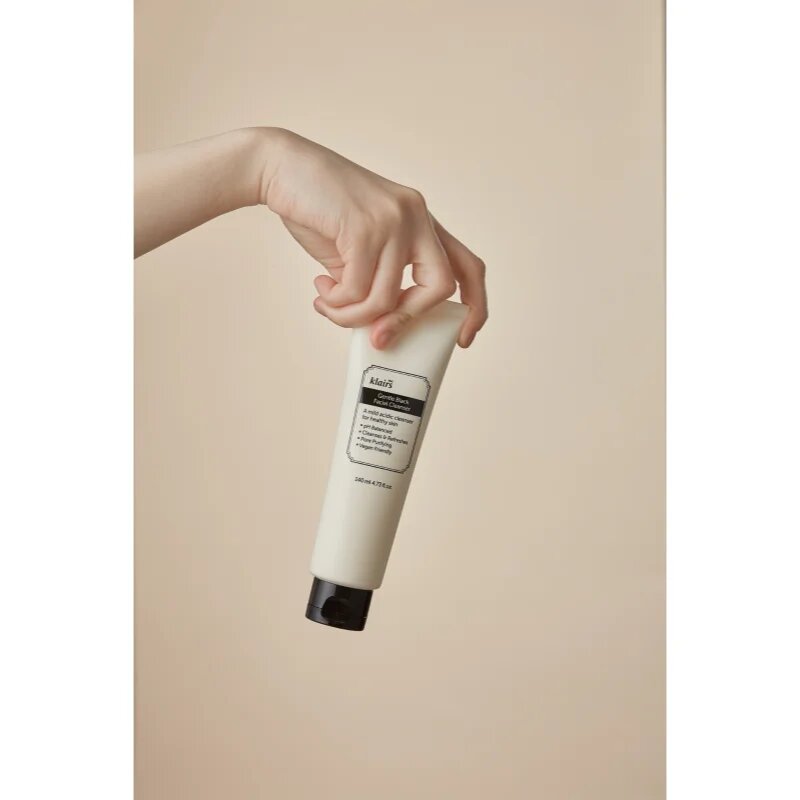 Dear Klairs Gentle Black Facial Cleanser nežni čistilni gel za občutljivo kožo 140 ml