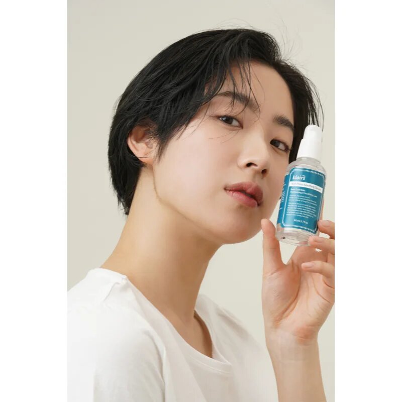 Dear Klairs Rich Moist Soothing Serum pomirjajoči serum za obraz z vlažilnim učinkom 80 ml