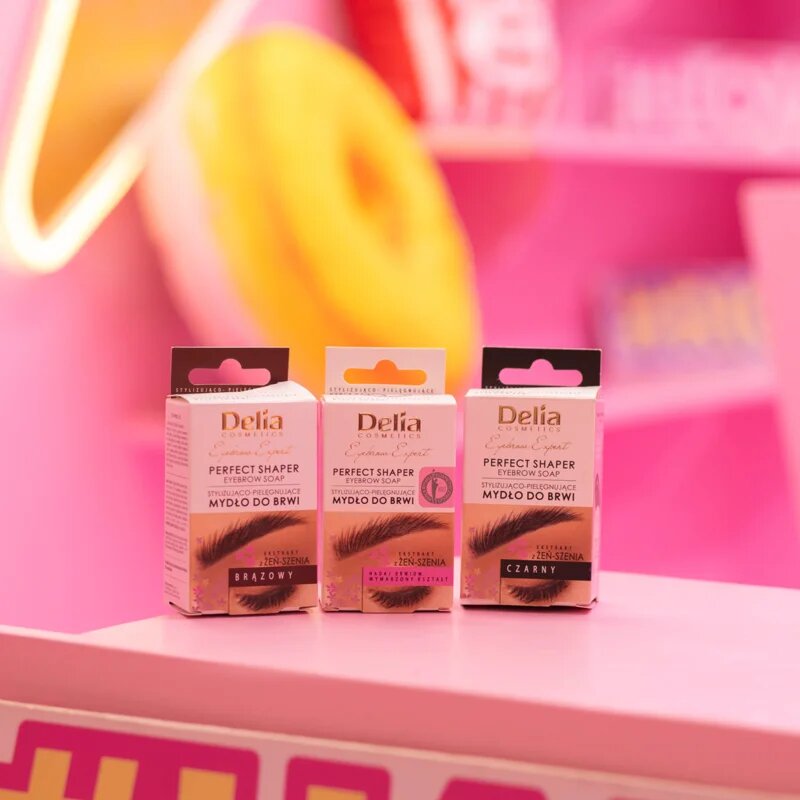 Delia Cosmetics Eyebrow Expert vosek za fiksacijo obrvi odtenek Black 10 ml