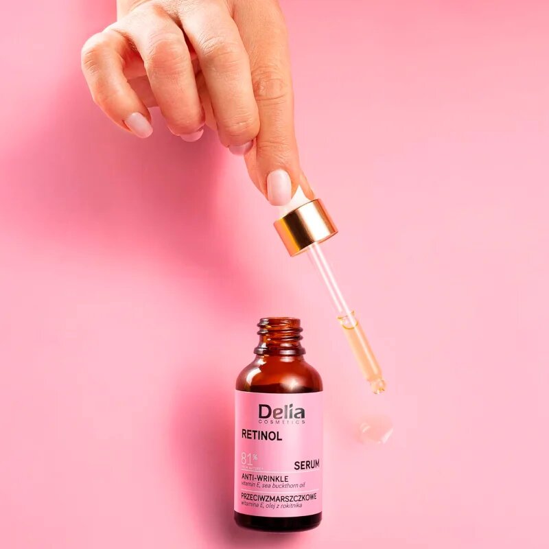 Delia Cosmetics Retinol serum proti gubam za obraz vrat in dekolte 30 ml
