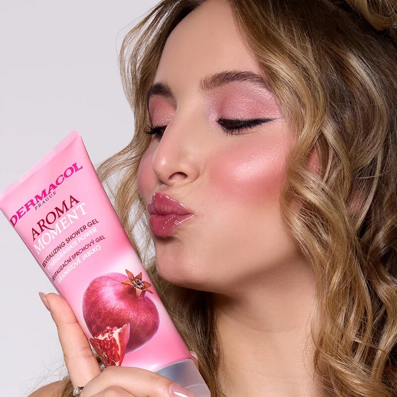 Dermacol Aroma Moment Pomegranate Power gel za prhanje 250 ml