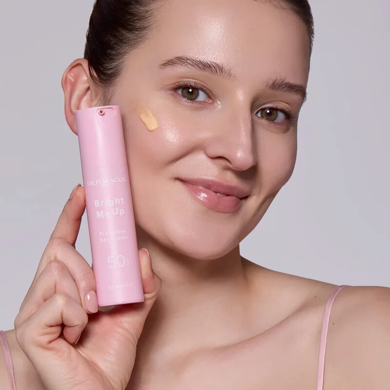 Dermacol Bright Me Up Protective Day Cream dnevna zaščitna krema z vitaminom C SPF 50 50 ml