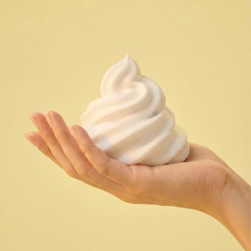DESERVED Whipped Shower Foam Honey Greek Yogurt pena za prhanje za telo 250 ml