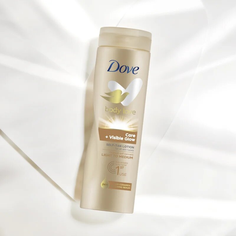 Dove Care & Visible Glow samoporjavitveni losjon odtenek Fair 250 ml