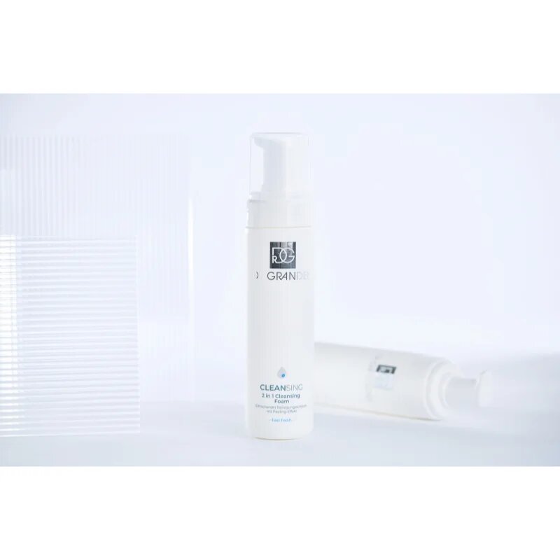 Dr. Grandel Cleansing čistilna pena s piling učinkom 2v1 200 ml