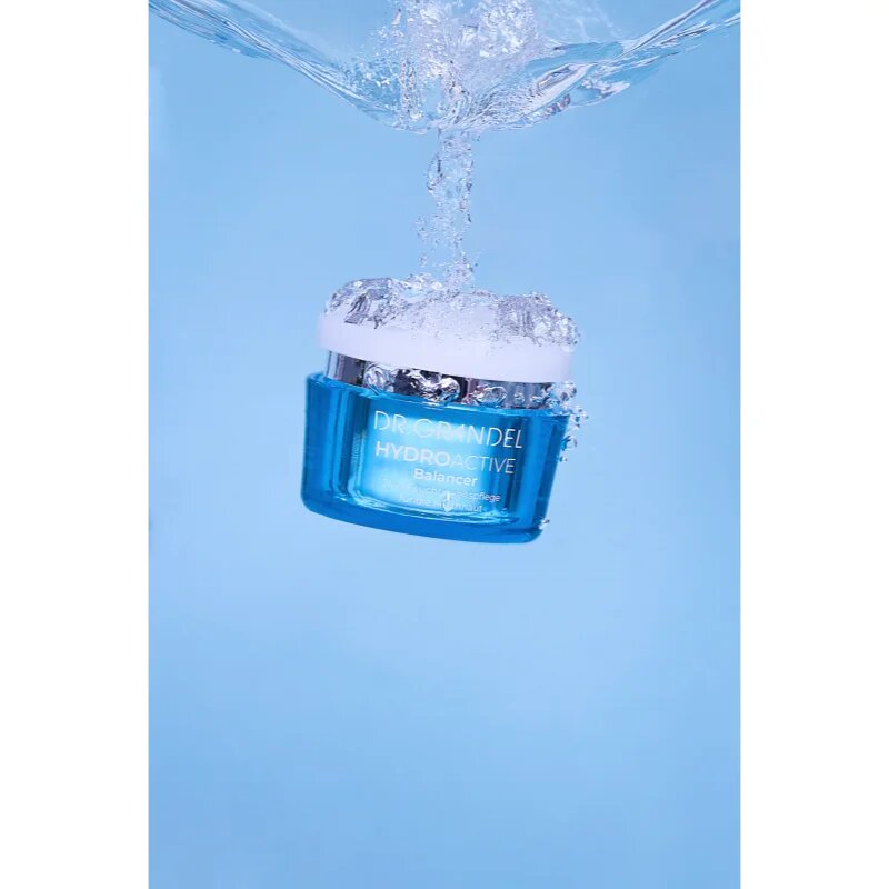 Dr. Grandel Hydro Active Balancer lahka vlažilna krema za redukcijo mastne kože 50 ml