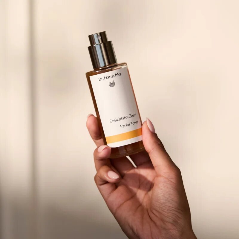 Dr. Hauschka Cleansing And Tonization tonik za obraz v pršilu za normalno in suho kožo 100 ml