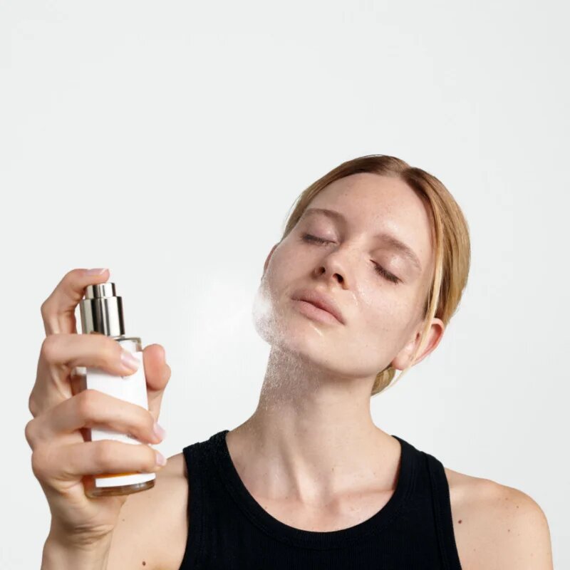Dr. Hauschka Cleansing And Tonization tonik za obraz v pršilu za normalno in suho kožo 100 ml