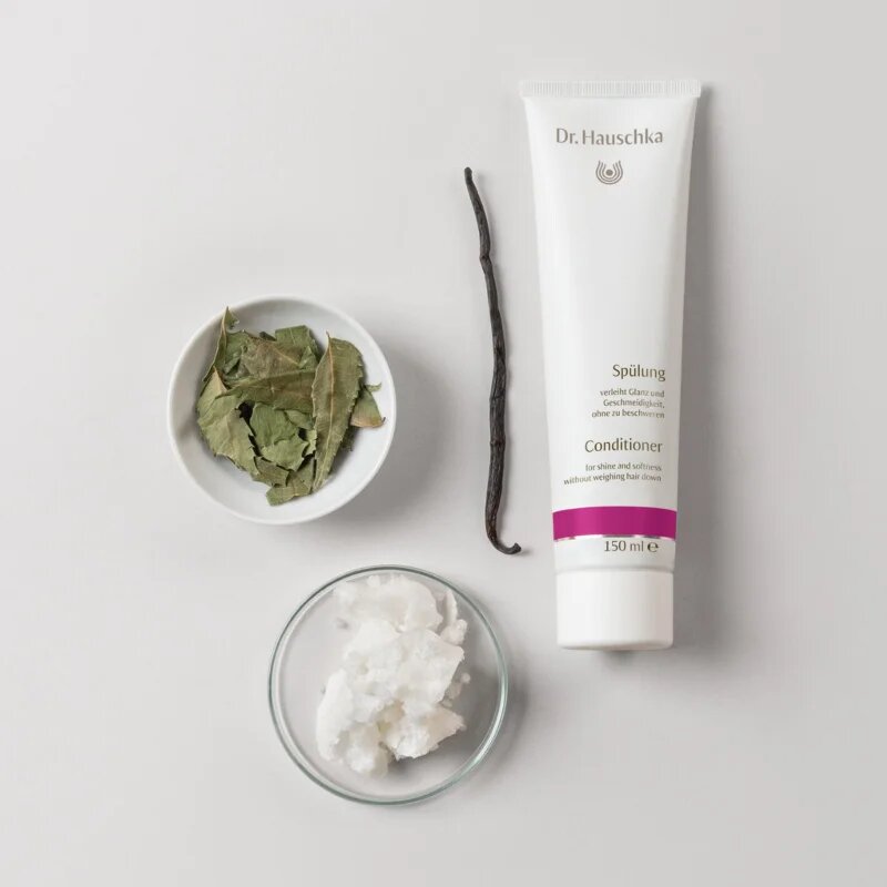 Dr. Hauschka Hair Care Conditioner nežen balzam za sijaj in mehkobo las 150 ml