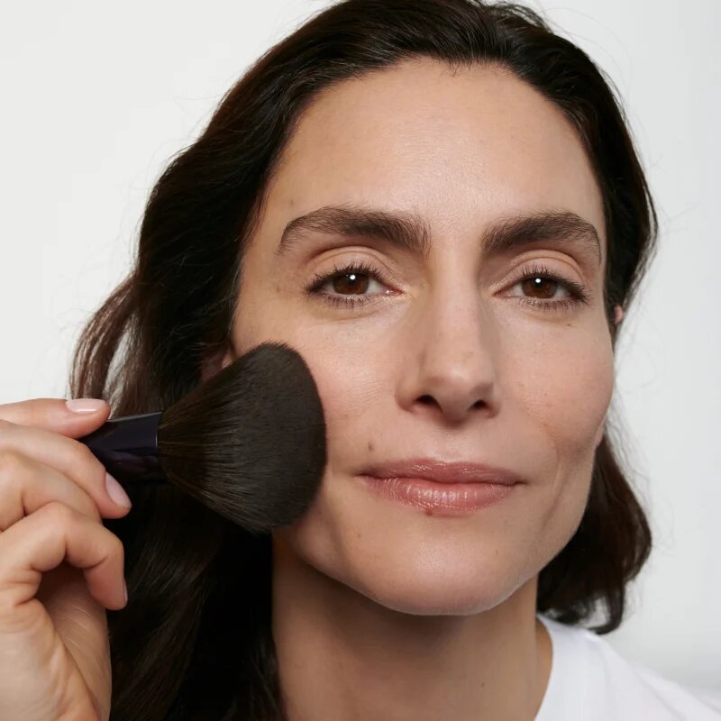 Dr. Hauschka Make-Up Colour Correcting Powder kompaktni puder odtenek 00 translucent 8 g