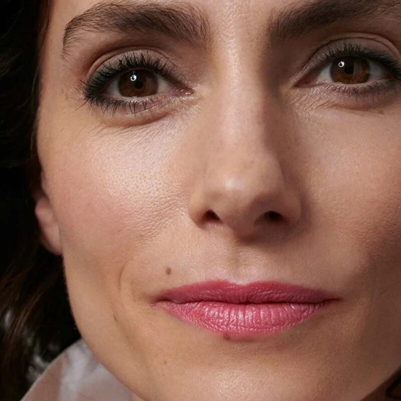 Dr. Hauschka Make-Up Lipstick hranilna šminka odtenek 22 millionbells 4.1 g