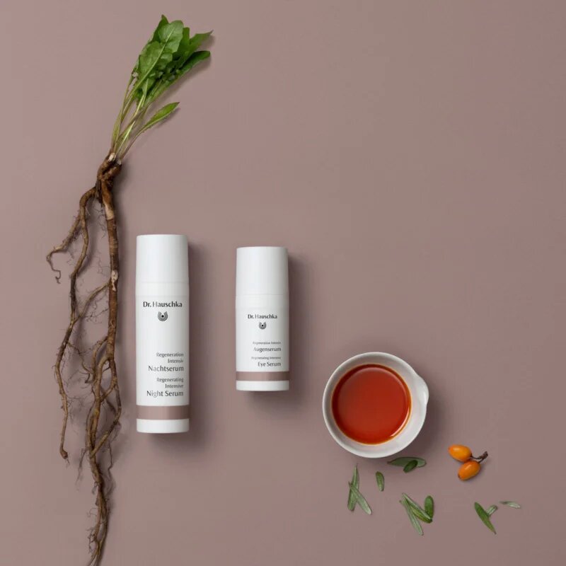 Dr. Hauschka Regeneration Intensive nočni serum proti gubam 30 ml