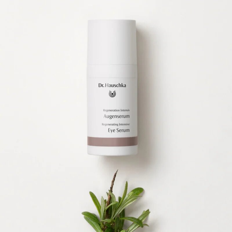 Dr. Hauschka Regeneration Intensive serum za oči z regeneracijskim učinkom 15 ml