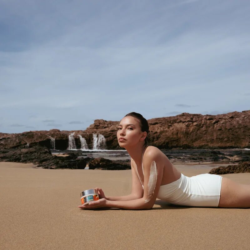 Dr Irena Eris SPA Resort Tropical Tahiti mehčalni piling za telo 200 g
