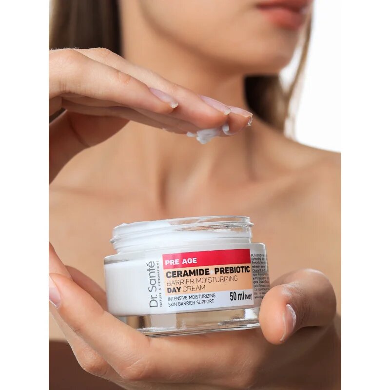 Dr. Santé Pre Age Ceramide + Prebiotic vlažilna dnevna krema za zrelo kožo 50 ml