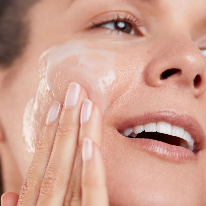 Elemis Dynamic Resurfacing Facial Wash čistilni gel z gladilnim učinkom 200 ml