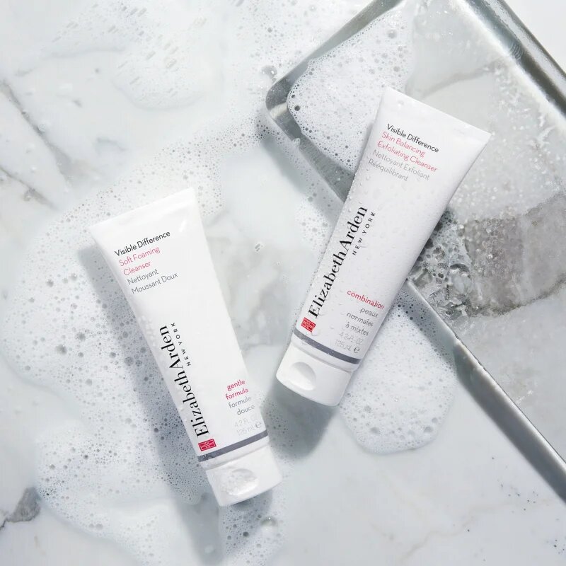 Elizabeth Arden Visible Difference eksfoliacijska čistilna pena za normalno do mešano kožo 125 ml