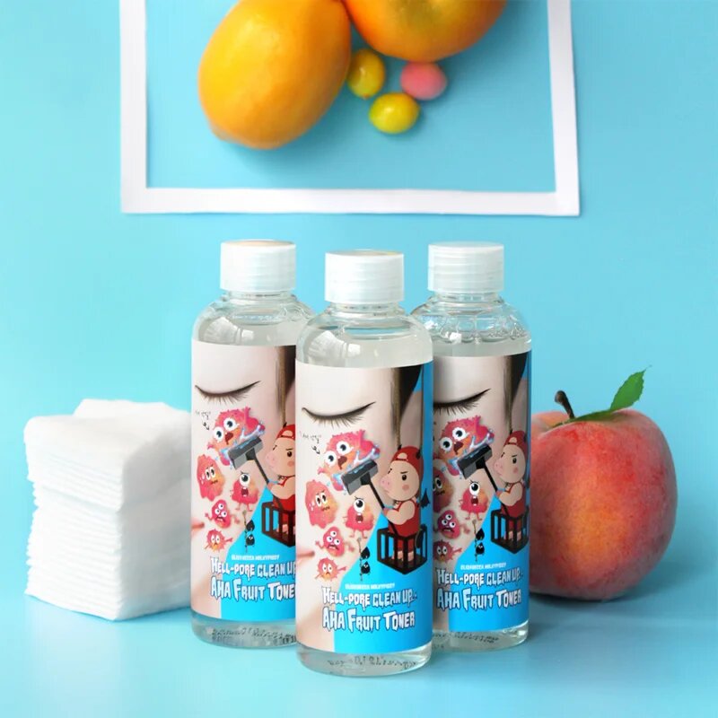 Elizavecca Milky Piggy Hell-Pore Clean Up AHA Fruit Toner tonik za redukcijo razširjenih por s piling učinkom 200 ml