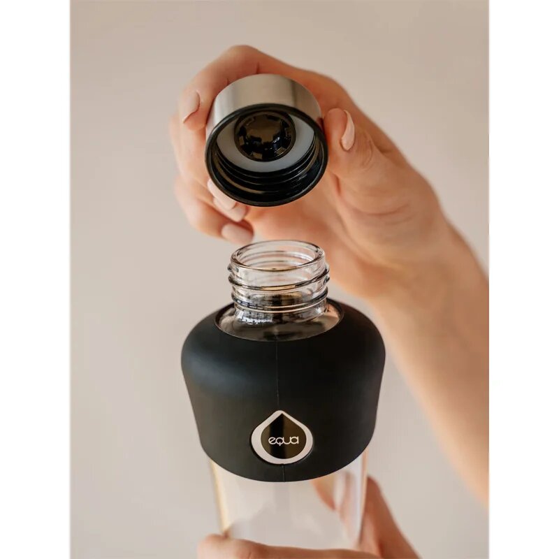 EQUA Active Posoda za vodo Black 1 kos