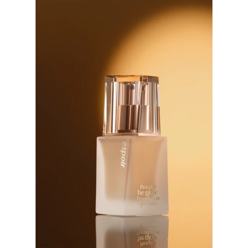 espoir Pro Tailor Foundation Be Glow vlažilni tekoči puder za osvetlitev kože odtenek 22 Petal 30 g