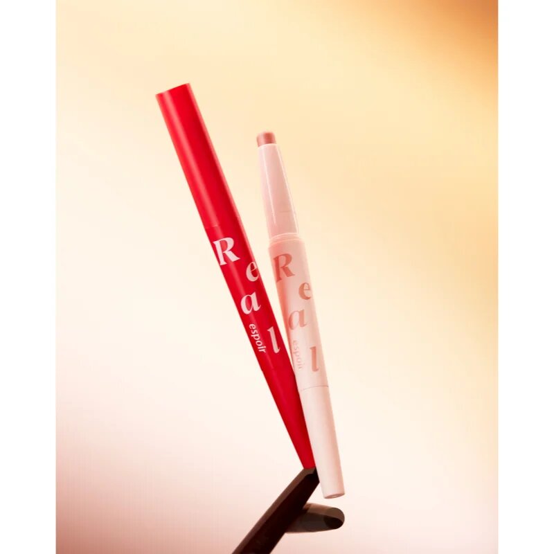 espoir Real Eye Dual Stick dolgoobstojna senčila za oči v svinčniku z osvetljevalcem odtenek 02 Peach Beam 0.5 g
