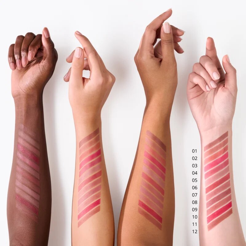 essence Blur Soufflé mat tekoča šminka odtenek 06 Pillow Talking 3.6 ml