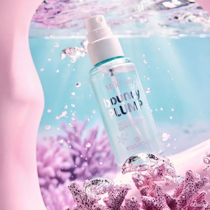 essence Disney The Little Mermaid pršilo za fiksiranje make-upa z vlažilnim učinkom 01 Make A Splash 50 ml