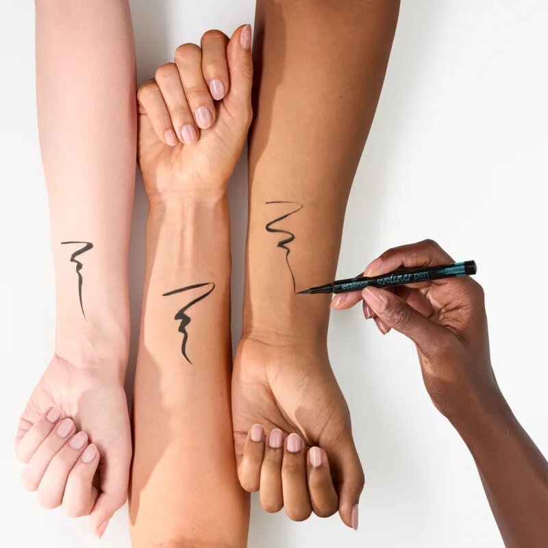 essence Eyeliner Pen precizno vodoodporno črtalo za dolgoobstojen učinek 1.2 ml