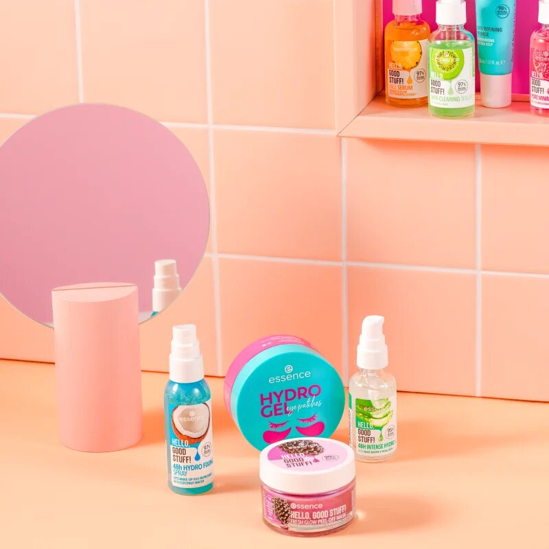 essence Hello Good Stuff! Coconut Water pršilo za fiksiranje 50 ml