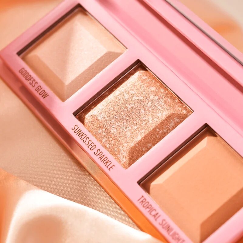 essence love that GLOW & BRONZE paleta za konture obraza 16 g