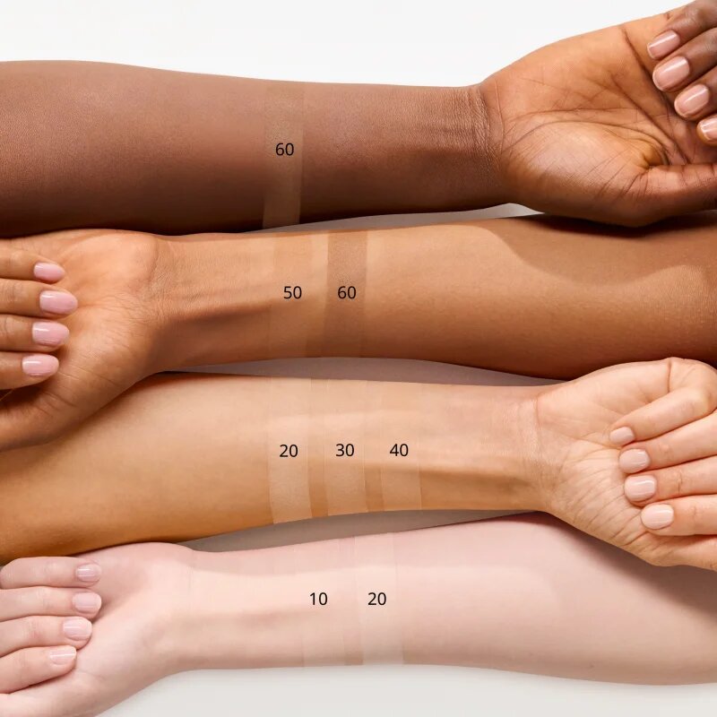 essence matte BLUR kompaktni puder z mat učinkom odtenek 20 12 g