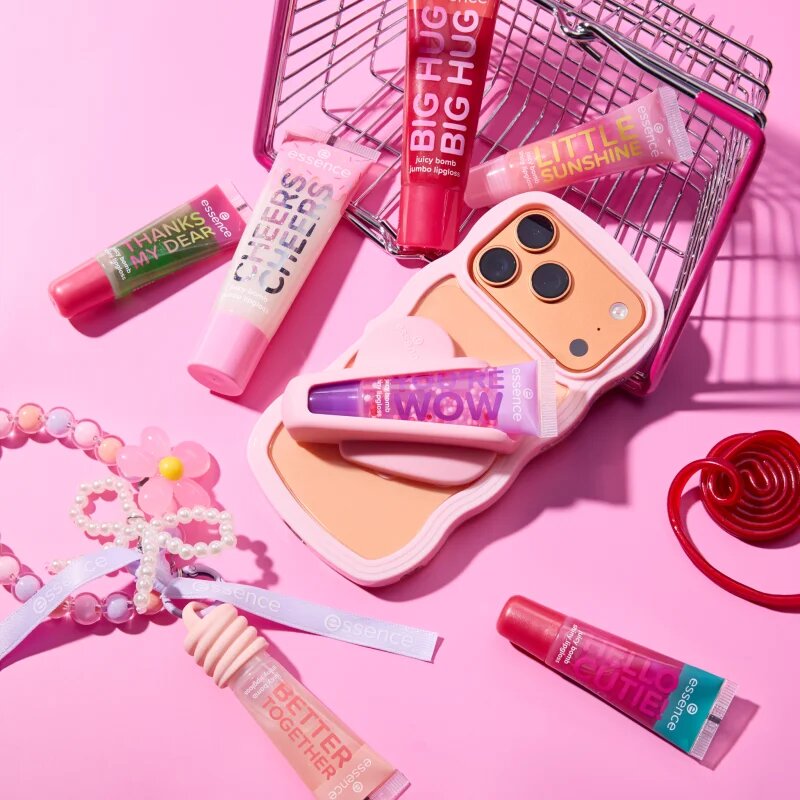 essence Say It With Juicy Cheers sijaj za ustnice odtenek 02 Cake My Day! 30 ml