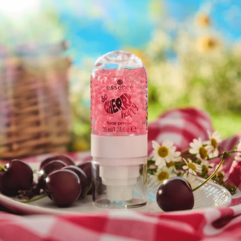 essence SO CHERRY happy podlaga 01 In My Cherry Era 35 ml