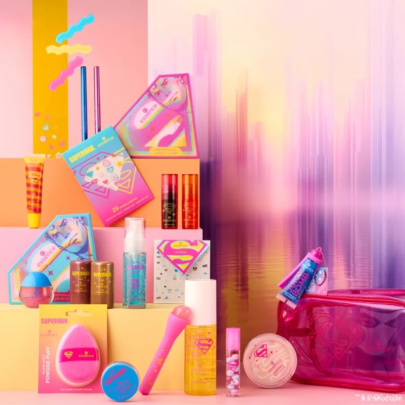 essence Superman vlažilna podlaga za make-up 29 ml