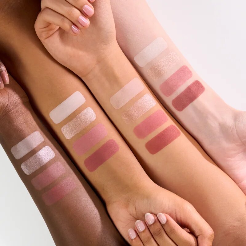 essence The Rose Edition paleta senčil za oči mini 3.6 g