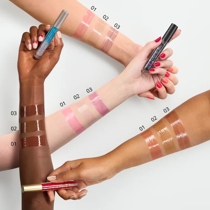 essence WHAT THE FAKE! sijaj za ustnice z učinkom povečanja Pepper Me Up! 42 ml
