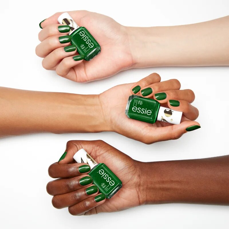 Essie Snow White lak za nohte odtenek seize the crown 13.5 ml