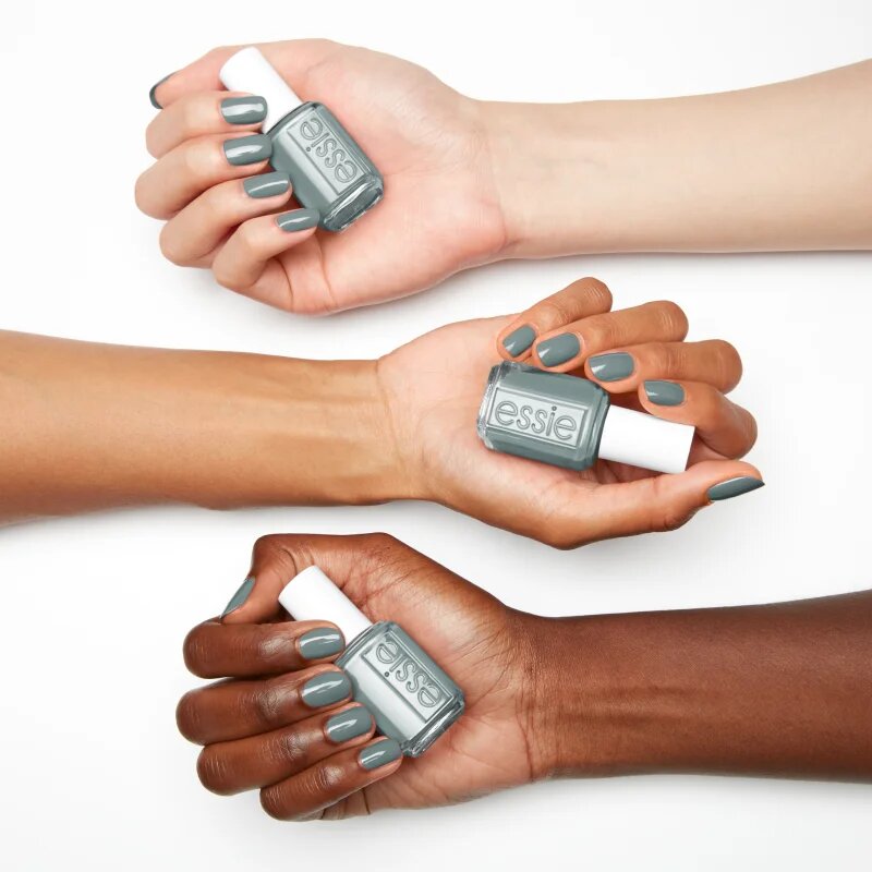 Essie (un)guilty pleasures dolgoobstojen lak za nohte sijajen odtenek 893 caught in the rain 135 ml