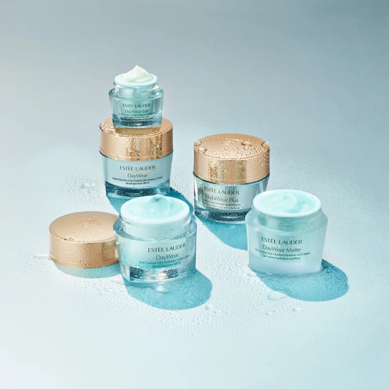 Estée Lauder DayWear Multi-Protection Anti-Oxidant 24H-Moisture Creme dnevna zaščitna krema za suho kožo SPF 15 50 ml