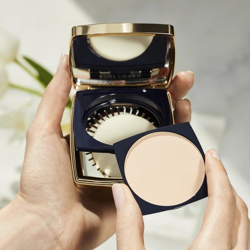 Estée Lauder Double Wear Stay-in-Place Matte Powder Foundation pudrasti make-up SPF 10 odtenek 2N1 Desert Beige 11 g