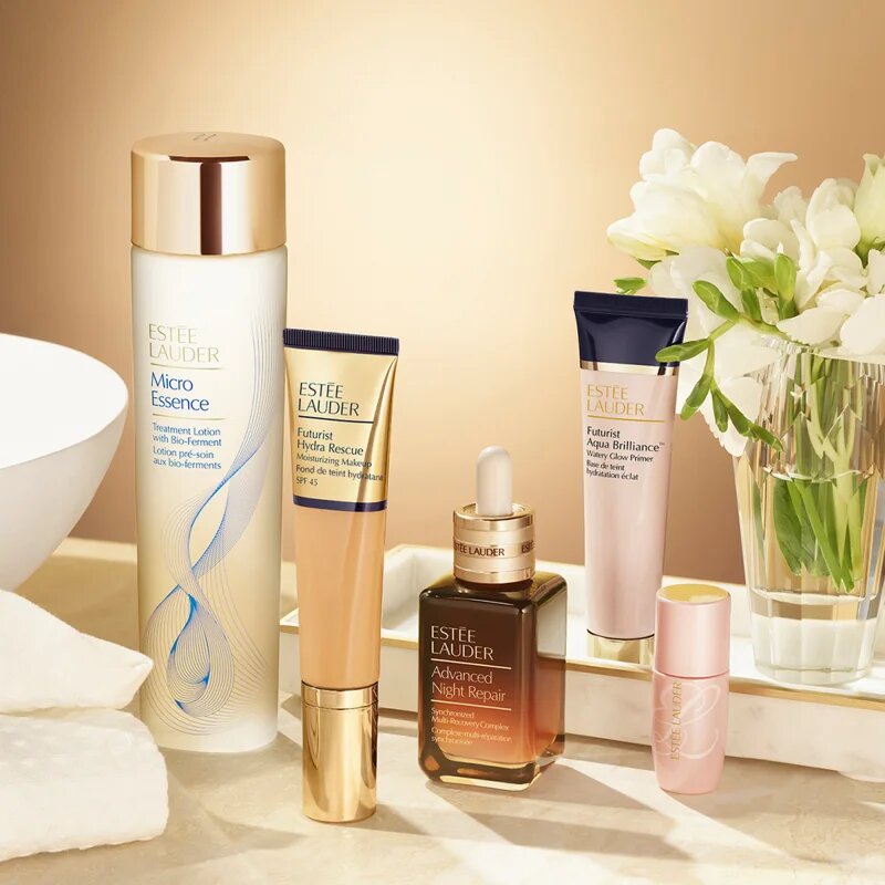 Estée Lauder Futurist Hydra Rescue vlažilni tekoči puder SPF 45 odtenek 6N2 Mocha 35 ml