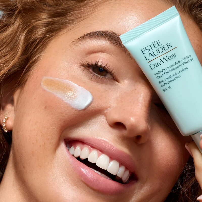 Estée Lauder Multi-Protection Anti-Oxidant Sheer Tint Release Moisturizer Mini tonirana vlažilna krema za vse tipe kože 15 ml