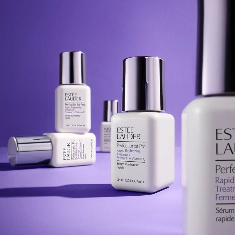 Estée Lauder Perfectionist Pro Rapid Brightening Treatment with Ferment³ + Vitamin C posvetlitveni serum z vitaminom C proti temnim madežem 50 ml