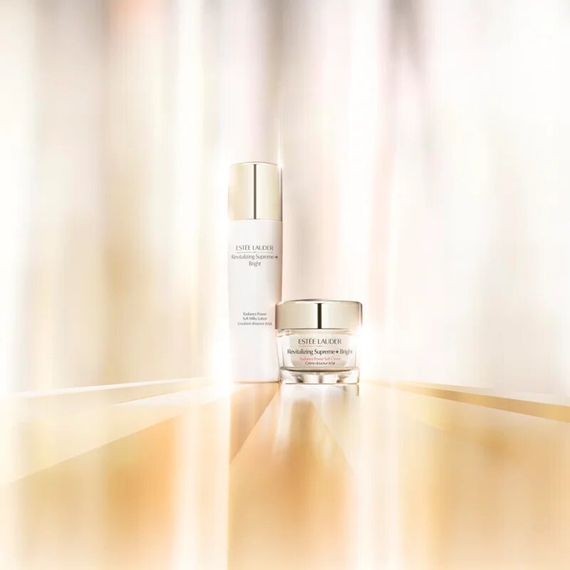 Estée Lauder Revitalizing Supreme+ Bright Radiance Power Soft Milky Lotion lahki vlažilni fluid proti nepravilnostim na aknasti koži 100 ml